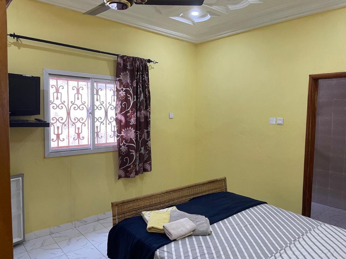 The Compound Bed & Breakfast Bijilo Екстериор снимка