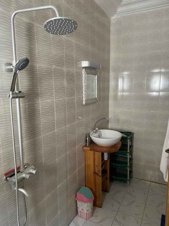 The Compound Bed & Breakfast Bijilo Екстериор снимка