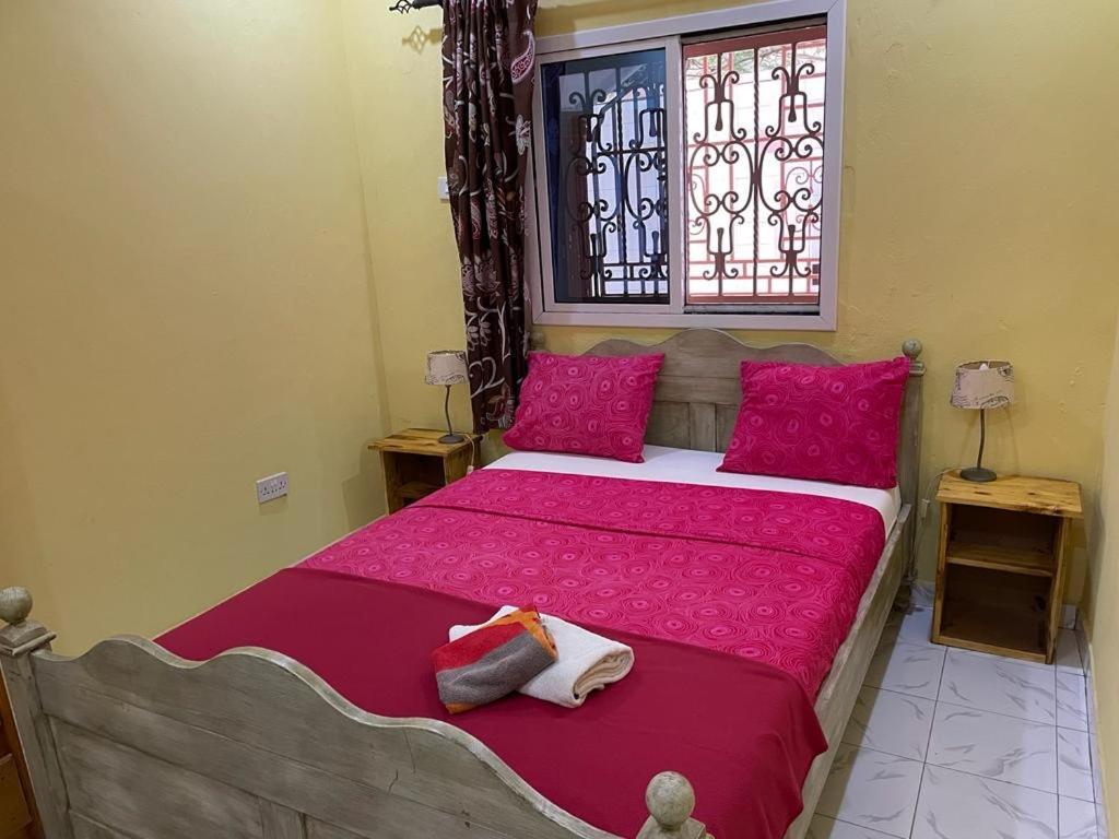The Compound Bed & Breakfast Bijilo Екстериор снимка